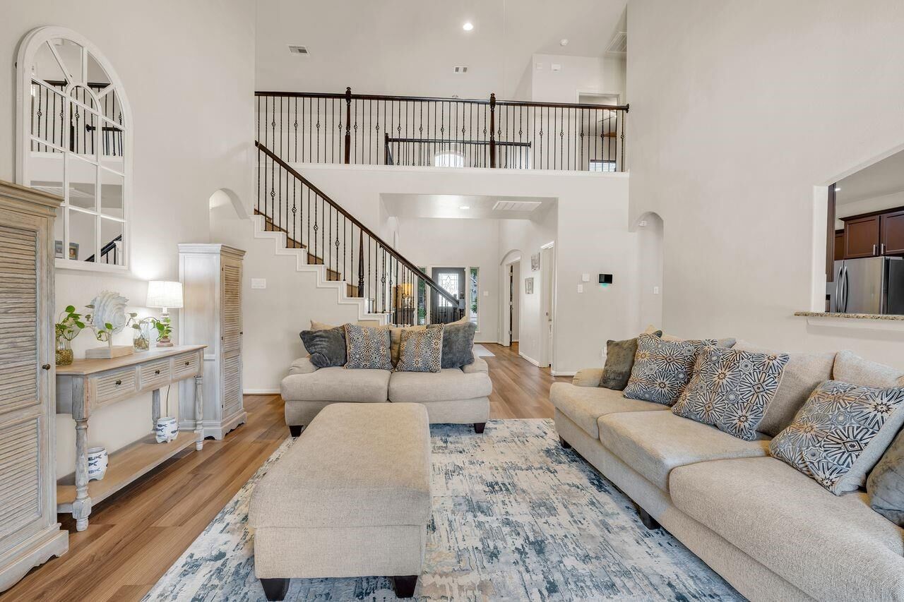 Property Photo: 680 Cumberland Ridge Lane TX 77573