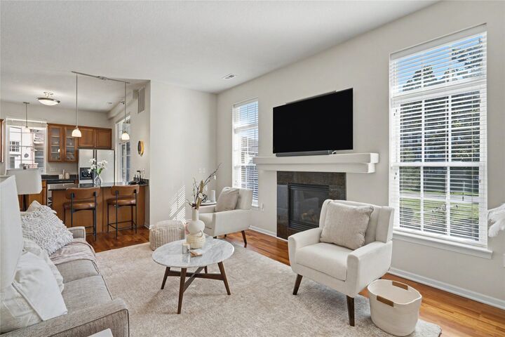 Property Photo: 3031 Grand Avenue 316 IA 50312
