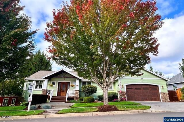 Property Photo: 447 NW Mount Mazama Street OR 97128