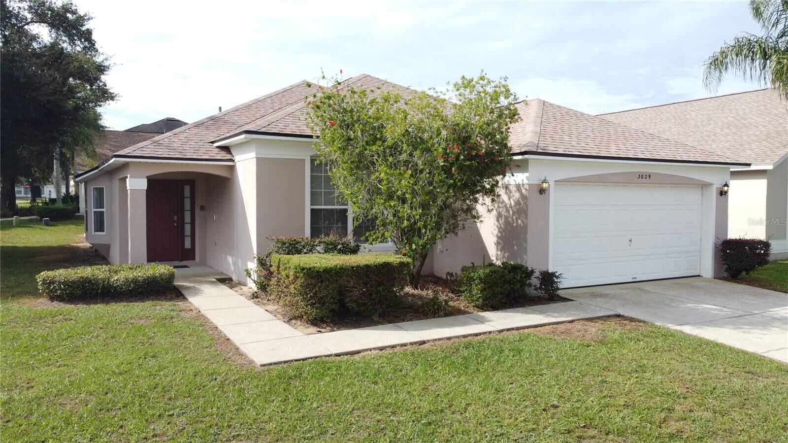 Property Photo: 3029 Barbados Ln FL 33844