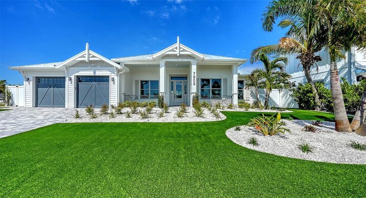 Property Photo: 7804 W 20th Place FL 34209
