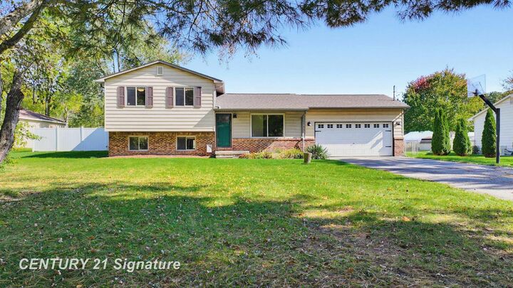 Property Photo:  10336 N Linden Road  MI 48420 