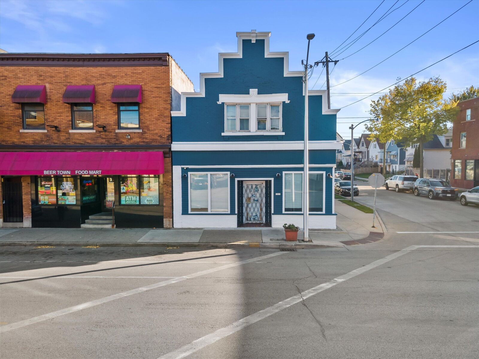 Property Photo:  1033 W Lincoln Ave  WI 53215 