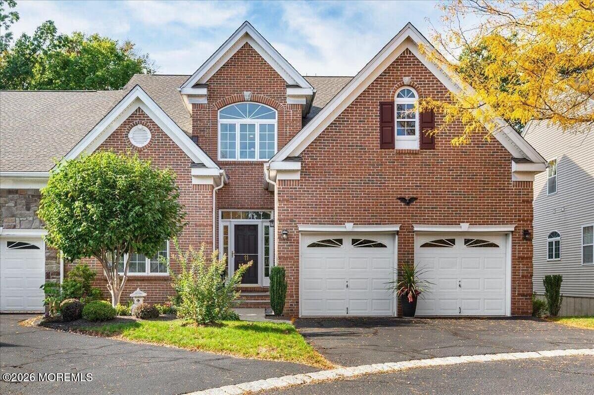 Property Photo: 11 Vanderbilt Court NJ 08857