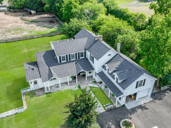 Property Photo: 708 S Rose Farm Road IL 60098