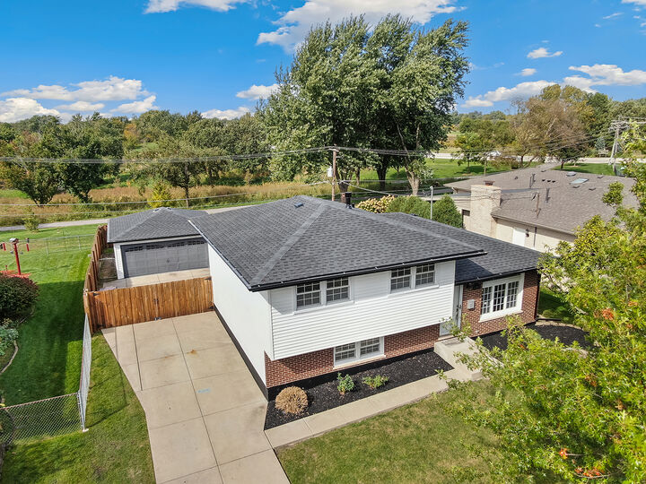 Property Photo:  16740 Oleander Avenue  IL 60477 