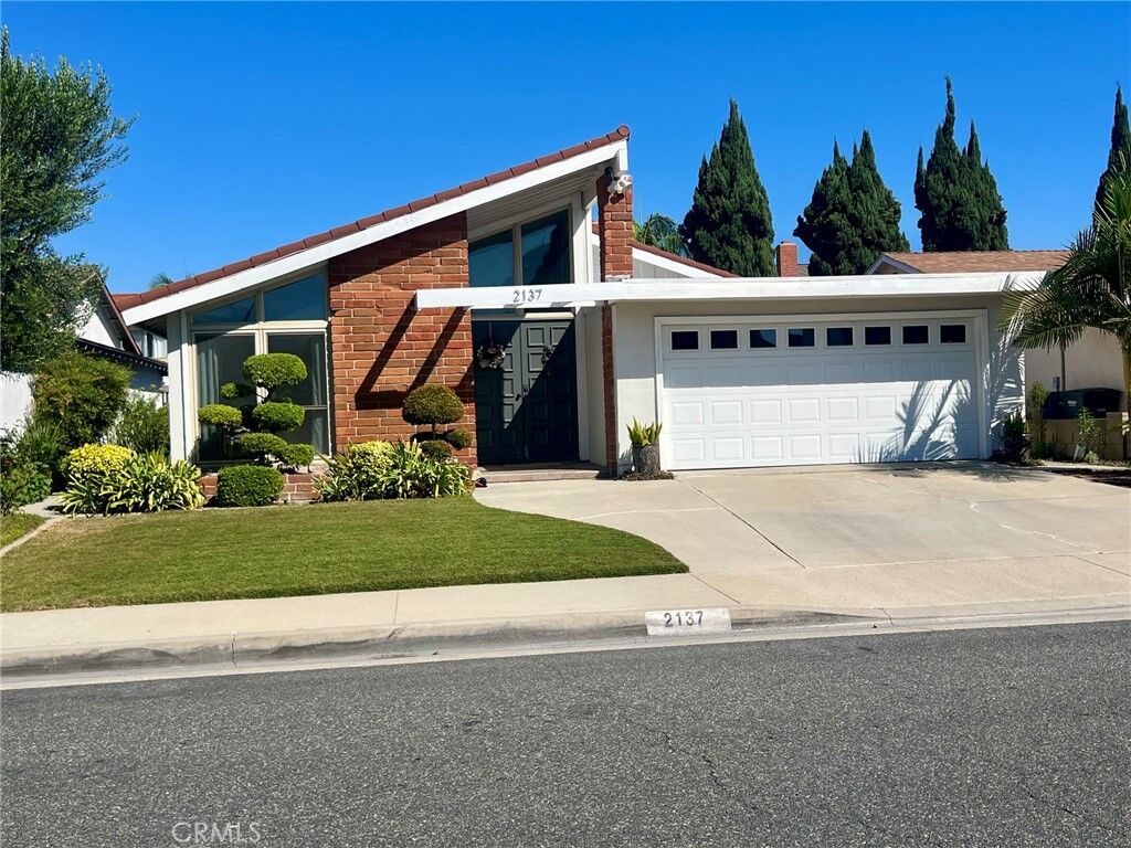 Property Photo:  2137 Denmead  CA 90712 