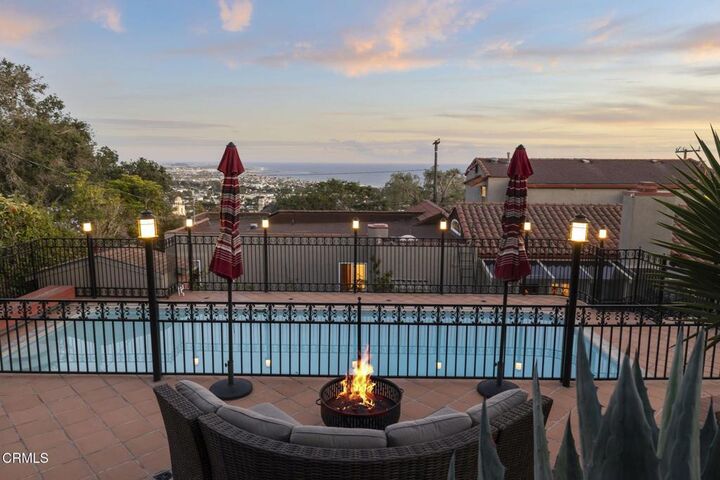 Property Photo:  1489 Brodiea Avenue  CA 93001 