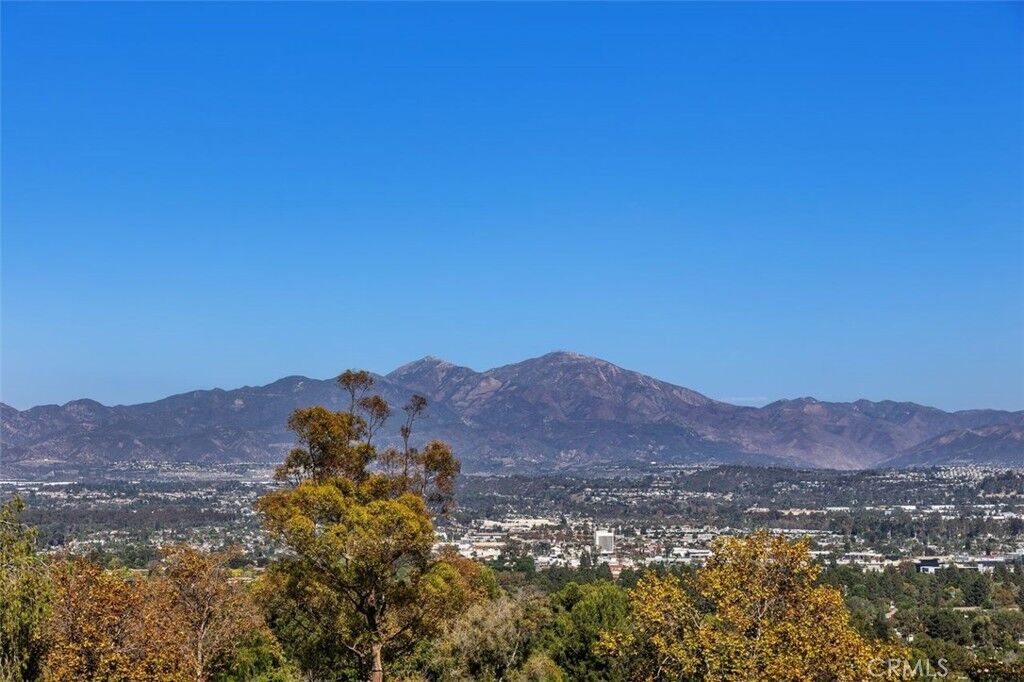 Property Photo:  4013 Calle Sonora Oeste Unit 2E  CA 92637 