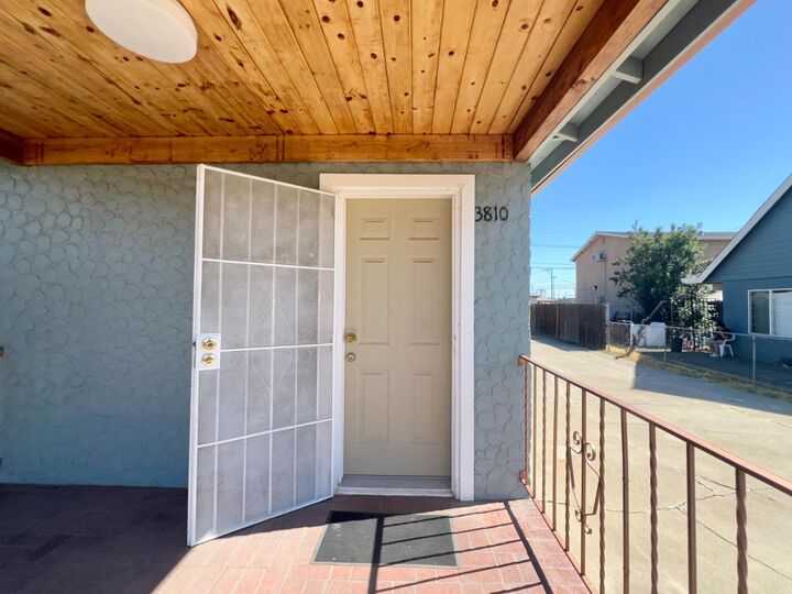 Property Photo: 3810 Haywood Street CA 95838