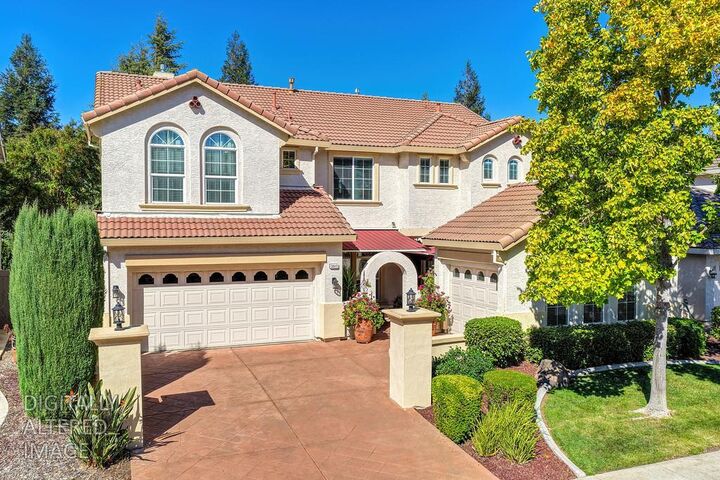 Property Photo:  2517 Black Tern Way  CA 95757 