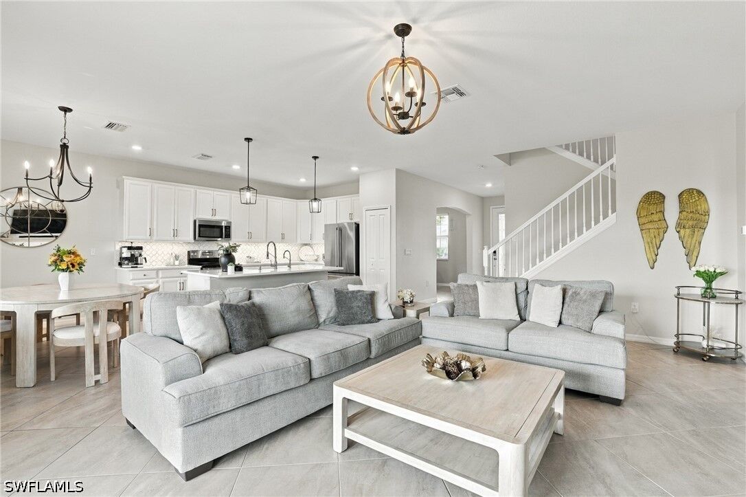Property Photo:  2114 Hamlin Street  FL 34120 