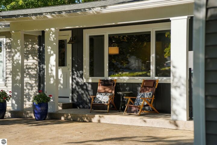 Property Photo: 733 Highland Park Drive MI 49686