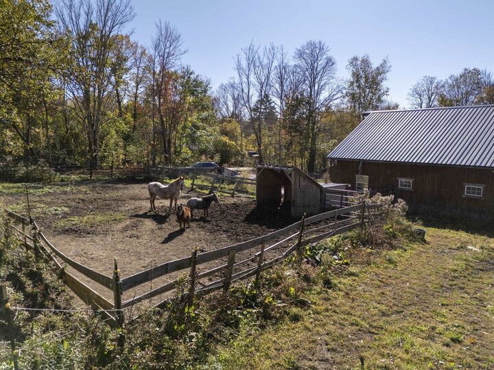 Property Photo:  148 County Farm Road  NH 03743 