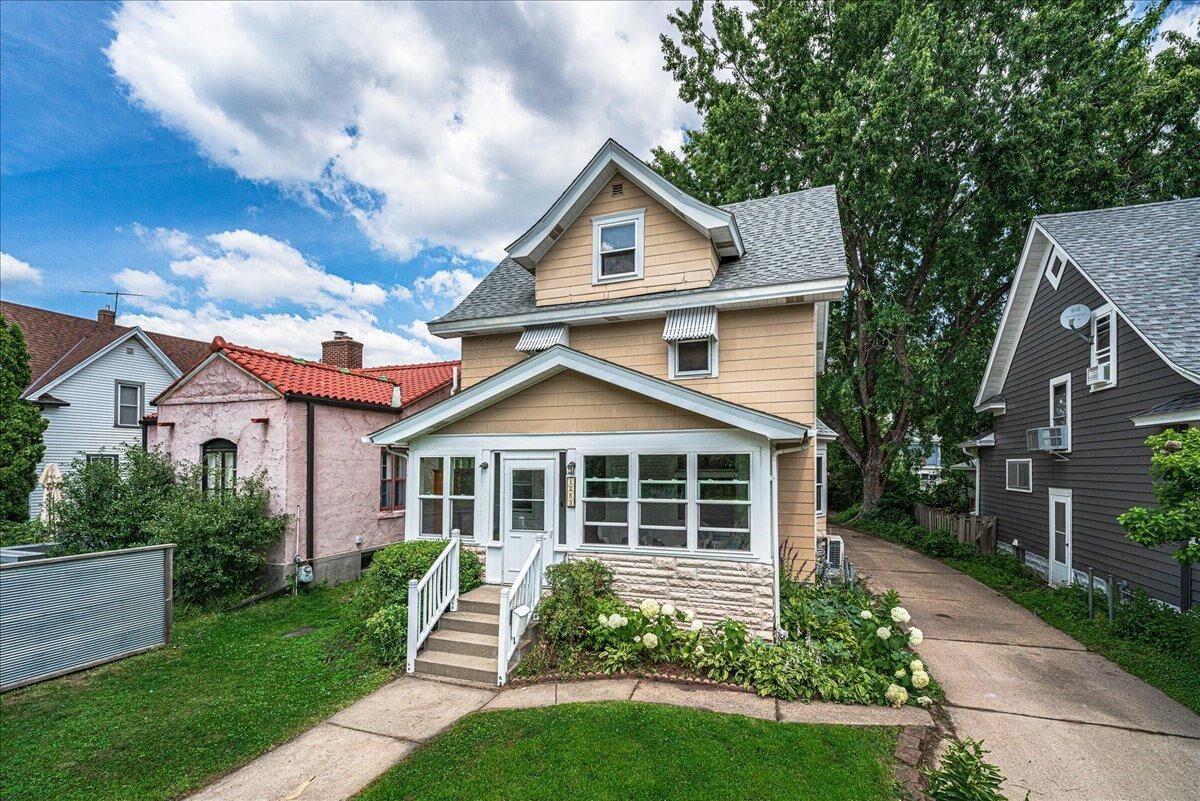 Property Photo: 1263 Minnehaha Avenue W MN 55104
