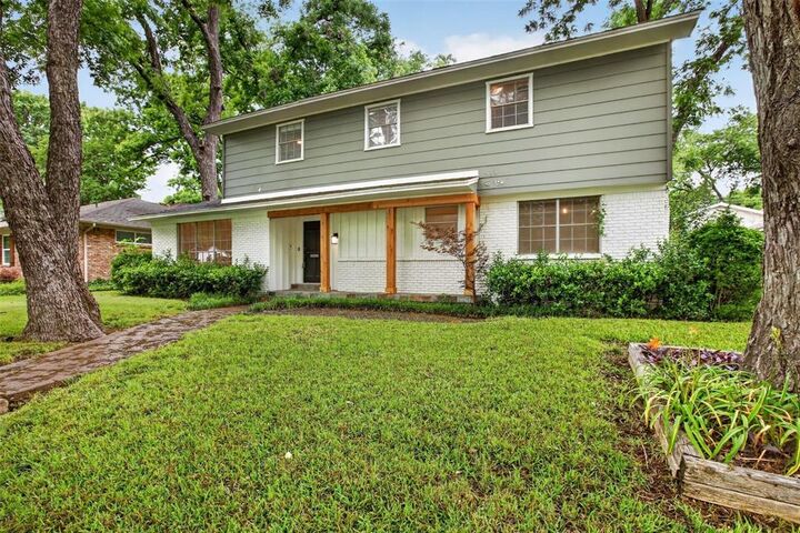 Property Photo:  9551 Highedge Drive  TX 75238 