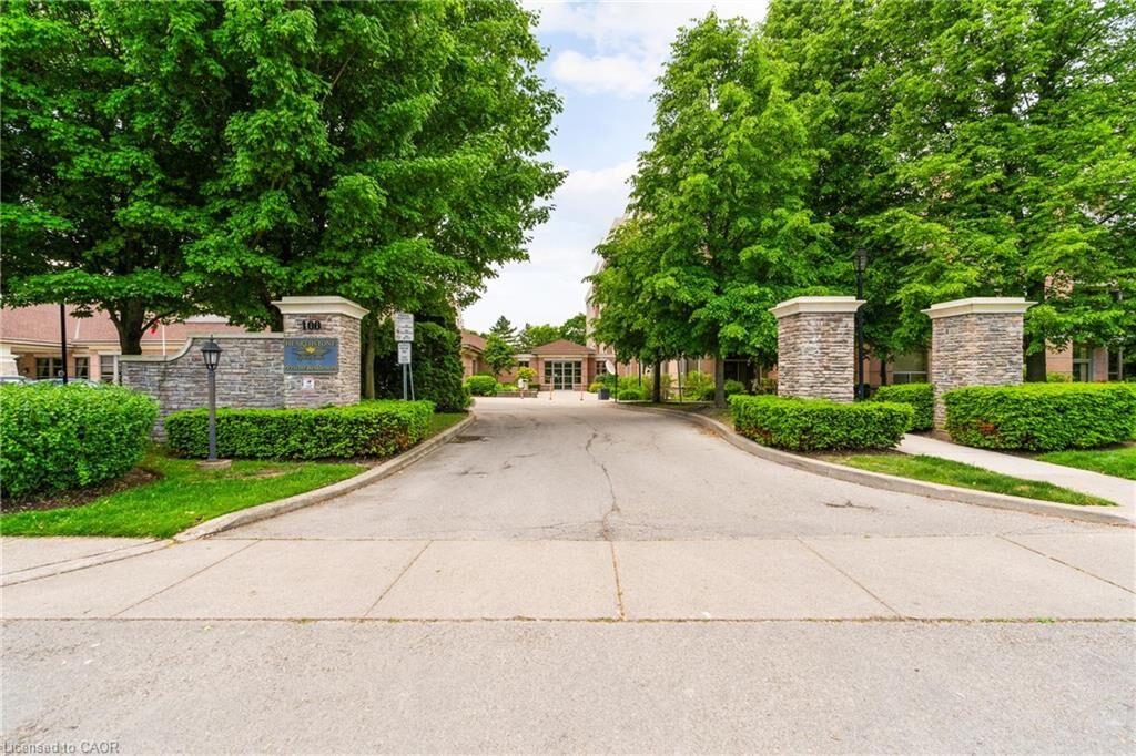 Property Photo:  100 Burloak Drive 1303  ON L6L 6P6 