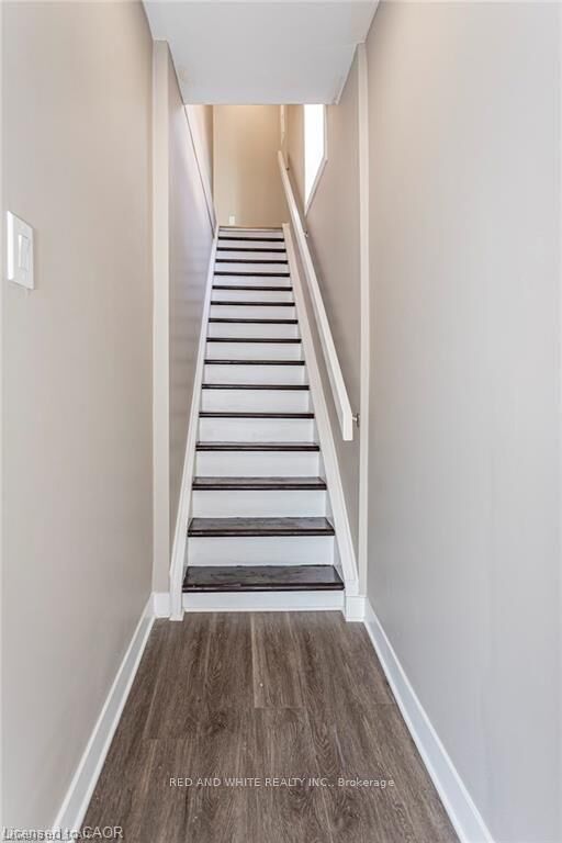 Property Photo:  279 William Street 2  ON N6B 3C2 