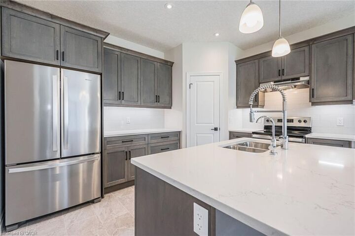 Property Photo: 354 Beechdrops Drive ON N2V 0E8
