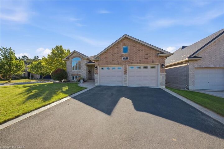 Property Photo:  5 Mission Road  ON N3S 7X8 