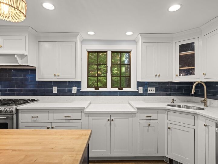 Property Photo:  16 Agawam Road  MA 01720 