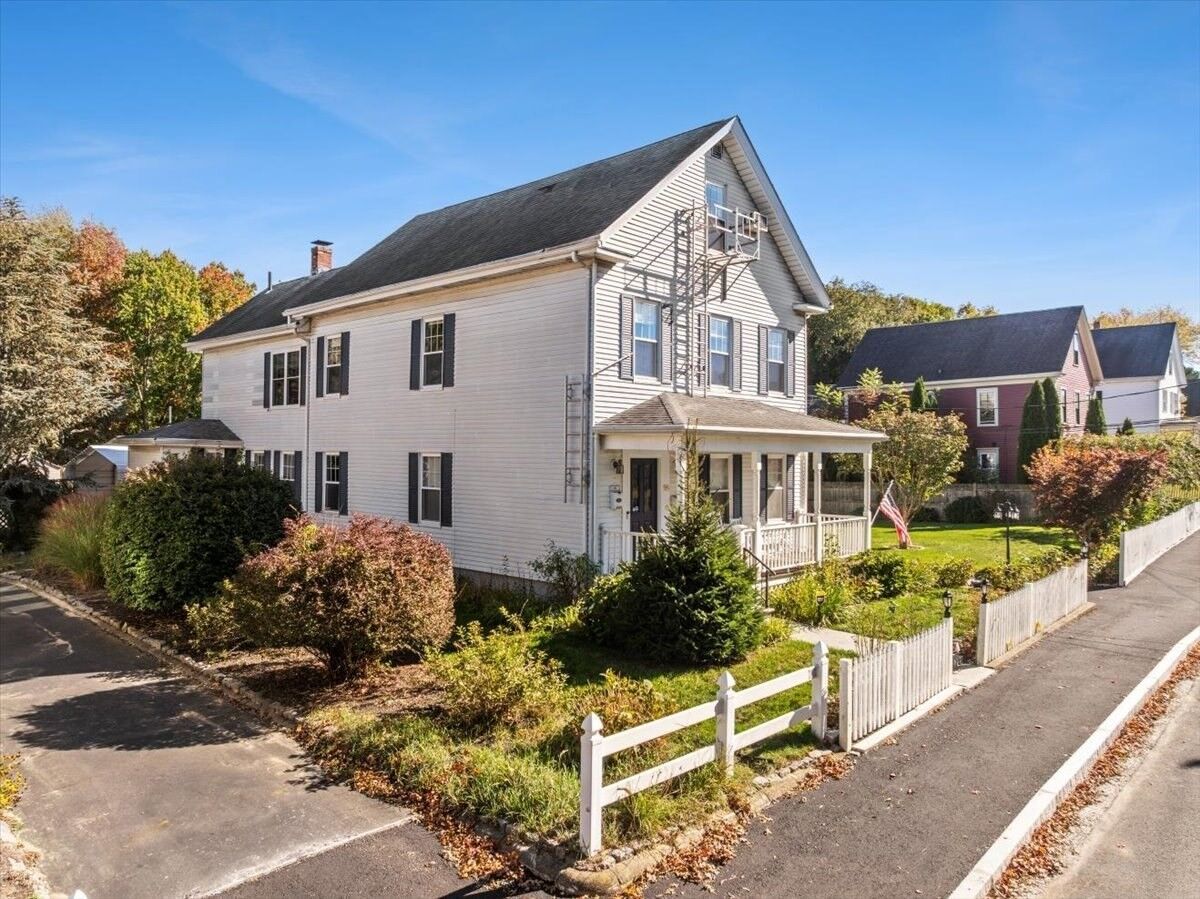 Property Photo:  98 E Water St  MA 02780 