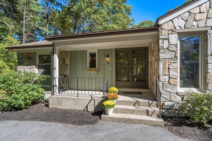 Property Photo:  10 Lantern Rd  MA 01702 