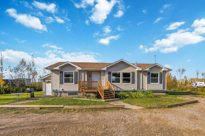 Property Photo:  170 Hopegood Drive  AB T0P 1J0 