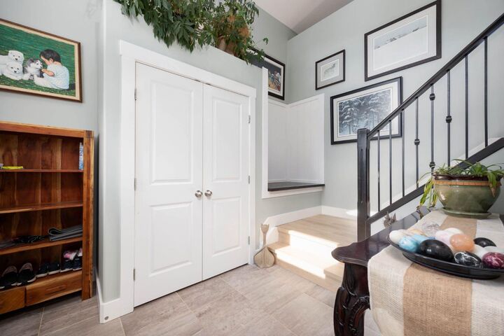 Property Photo:  616 Heritage Drive  AB T9K 2X1 