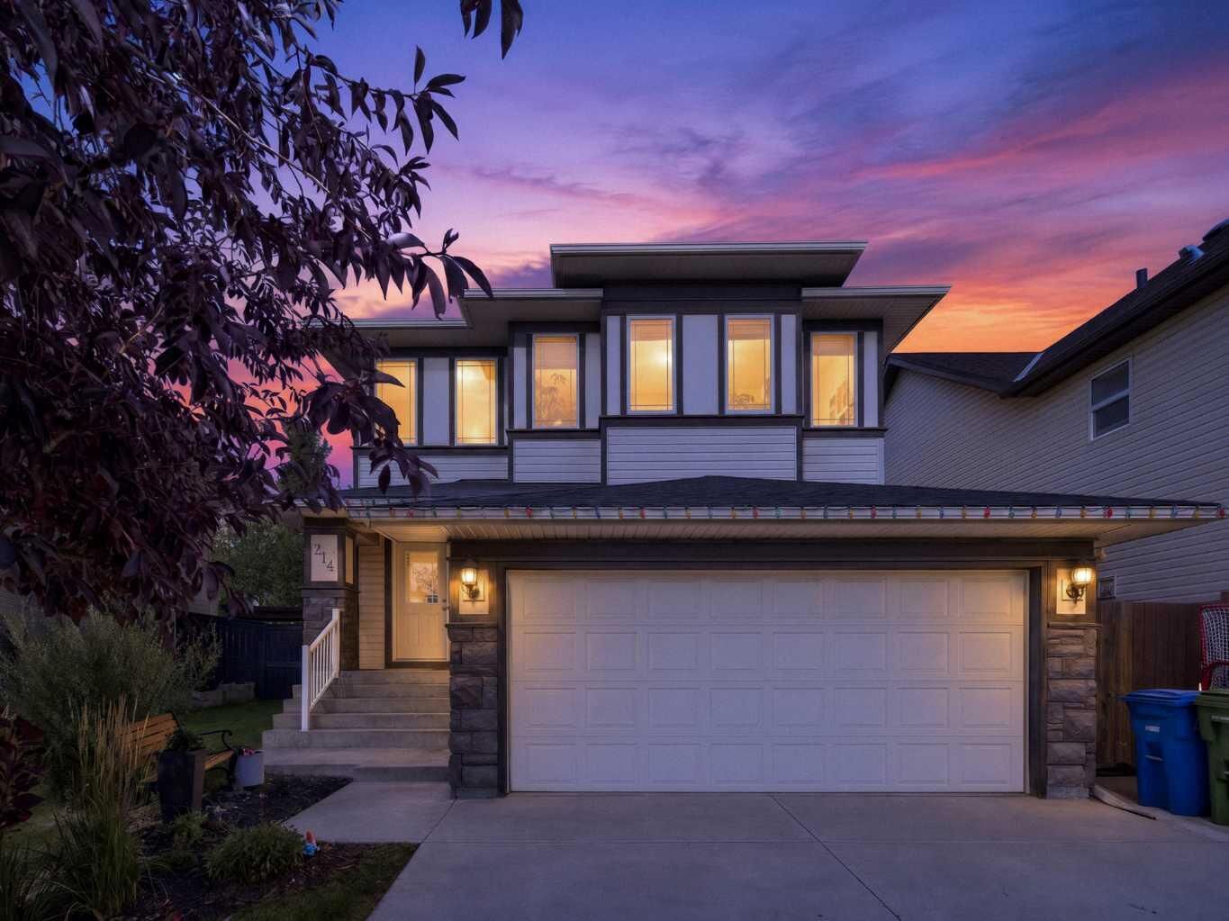 Property Photo:  314 Reunion Heath NW  AB T4B 0M5 