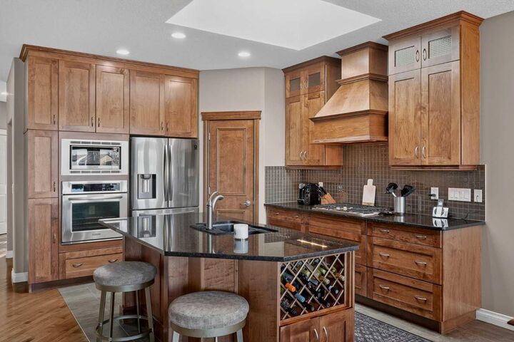 Property Photo:  111 Tuscany Ravine Heights NW  AB T3L 0C2 
