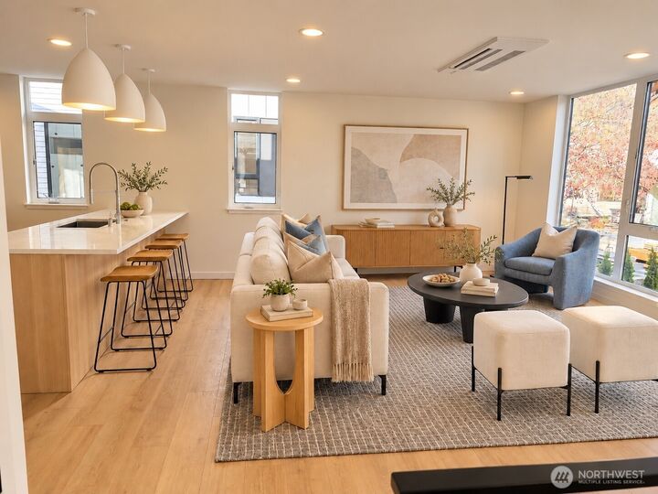 Property Photo: 2532 B 30th Avenue W WA 98199