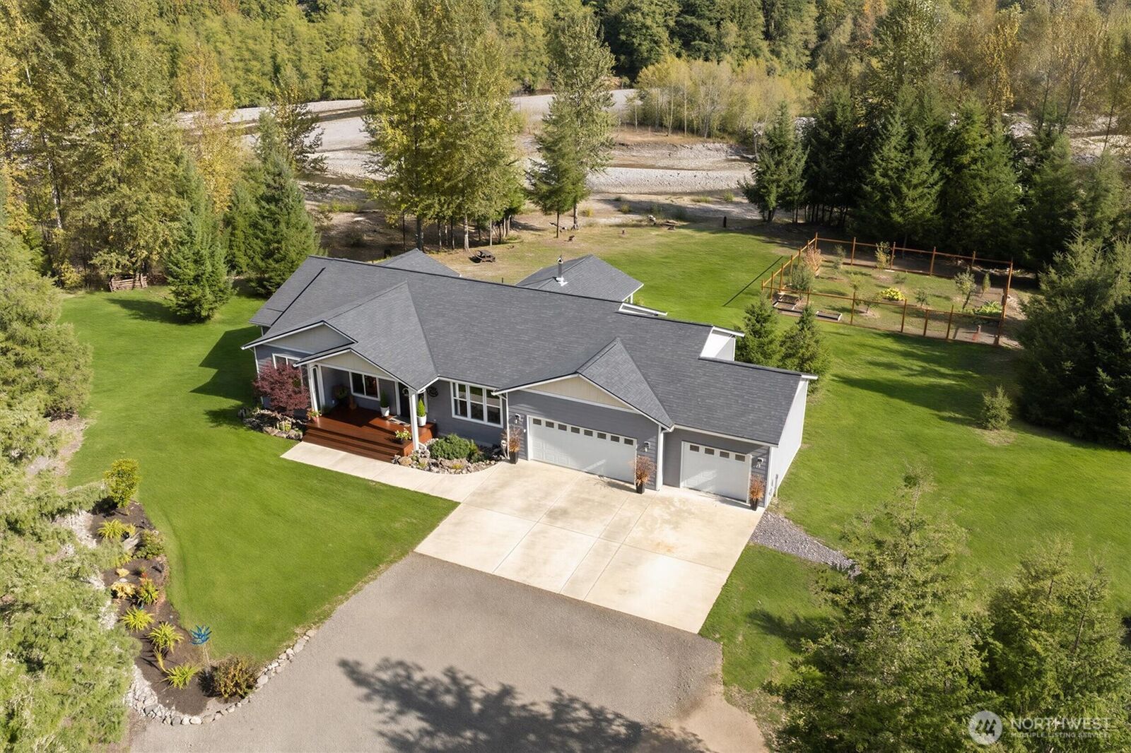 Property Photo: 533 Cornell Road WA 98649