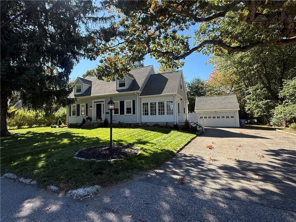 Property Photo:  40 Grandview Avenue  RI 02865 