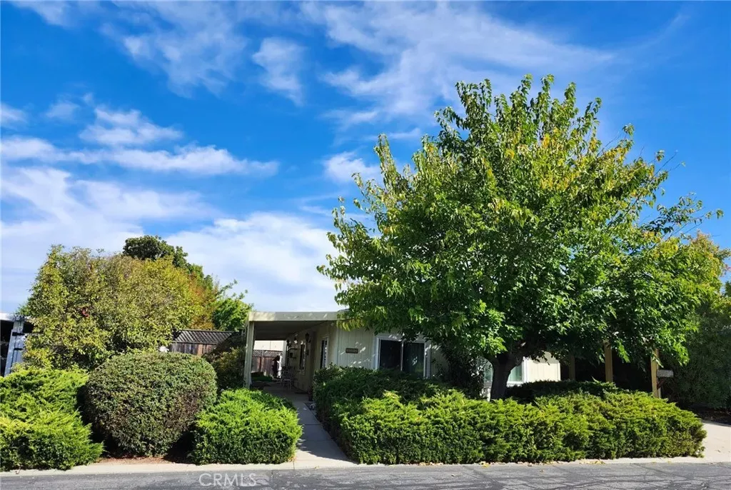 Property Photo:  337 Lark Drive  CA 93446 