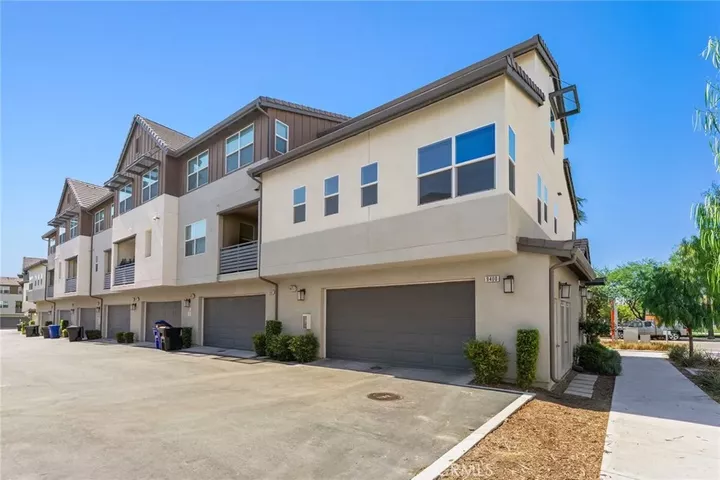 Property Photo: 9400 Shade Pl CA 91730