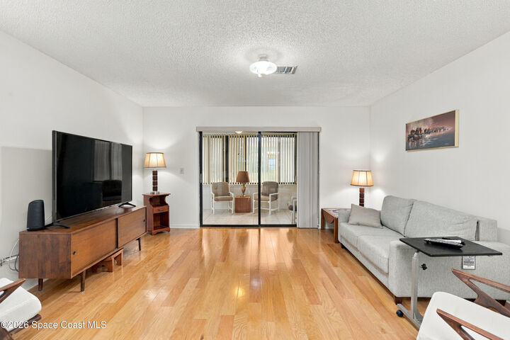 Property Photo:  290 Paradise Boulevard  FL 32903 