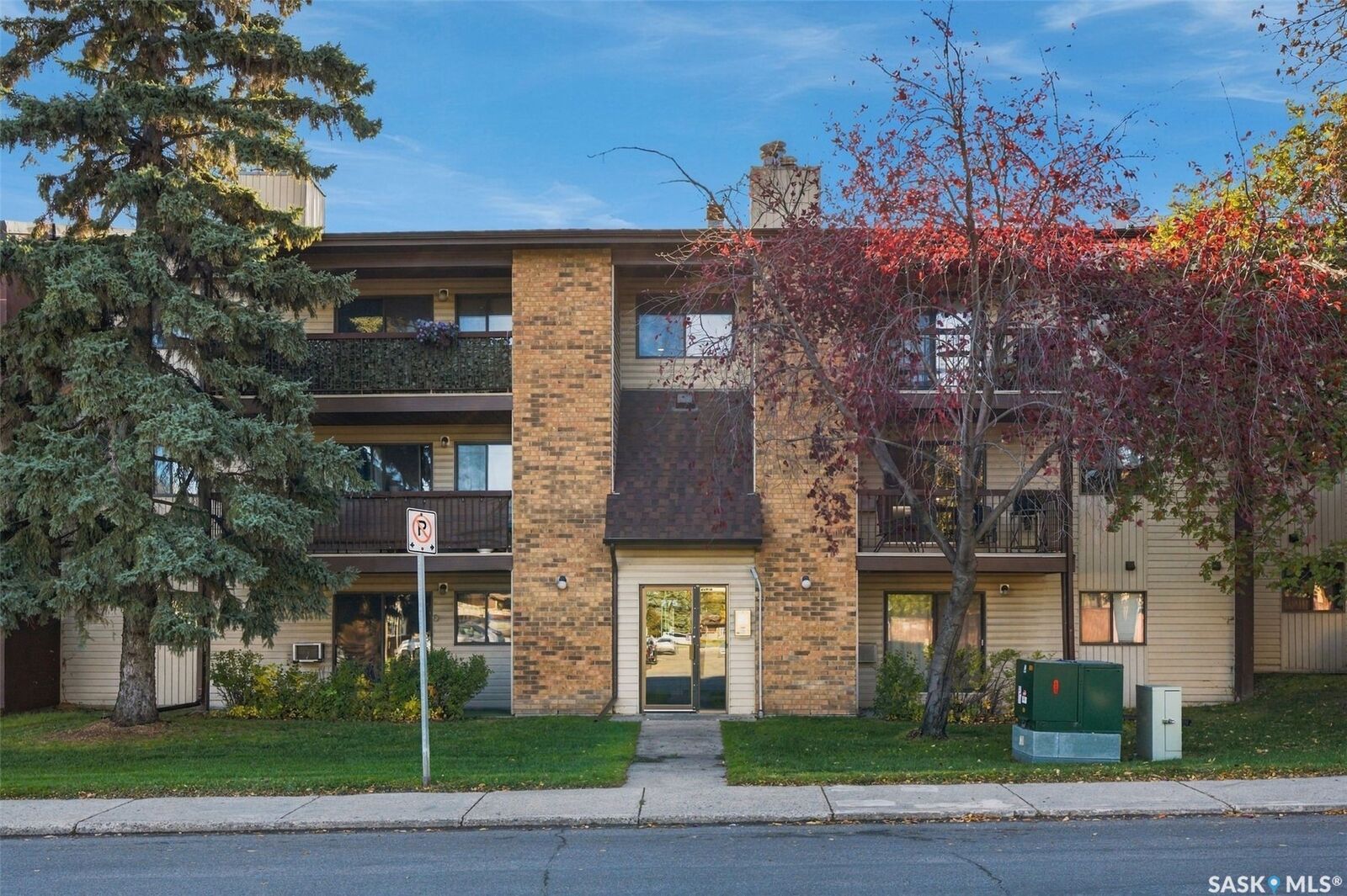 Property Photo:  275 Kingsmere Boulevard 202  SK S7J 4J6 