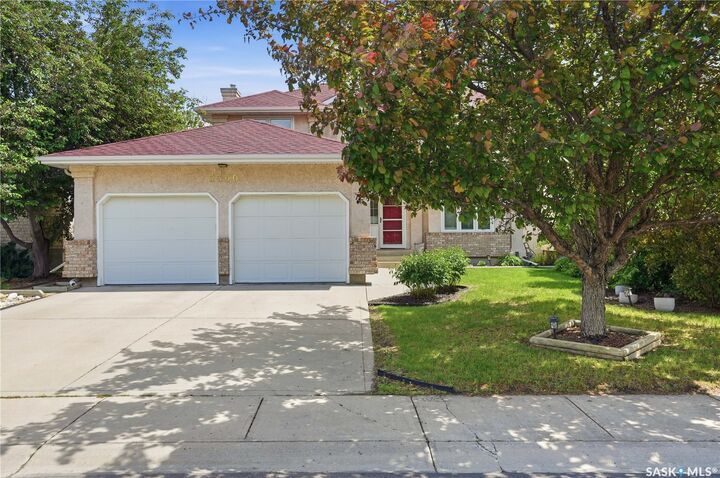 Property Photo:  3360 Deiter Bay  SK S4V 2V9 