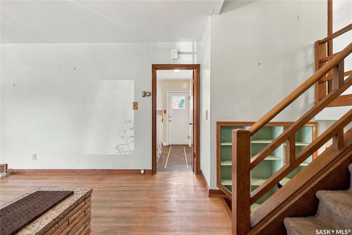Property Photo:  2727 Assiniboine Avenue  SK S4S 1C7 