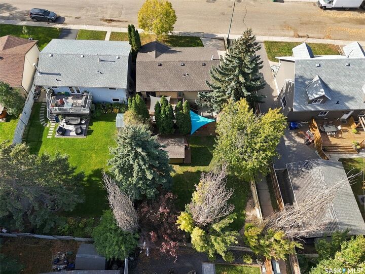 Property Photo:  359 Sebestyen Crescent  SK S7K 6W2 