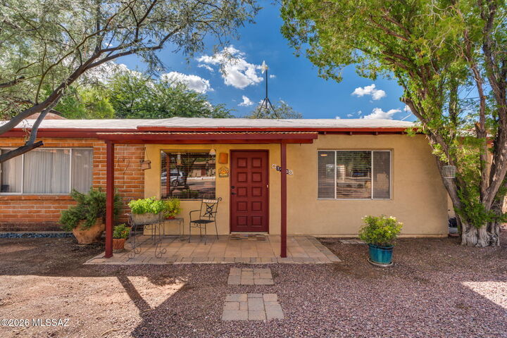 Property Photo:  1425 N Sycamore Boulevard  AZ 85712 