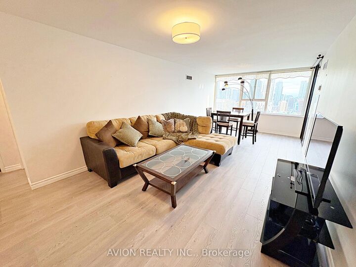 Property Photo:  45 Carlton Street #1917  ON M5B 2H9 