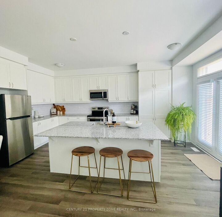 Property Photo:  1735 Thames Circle  ON L9E 1Y5 