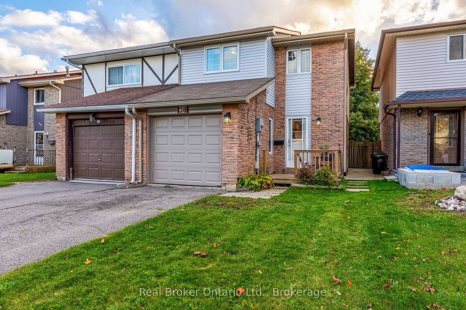Property Photo:  38 Christie Crescent  ON L4N 4W8 
