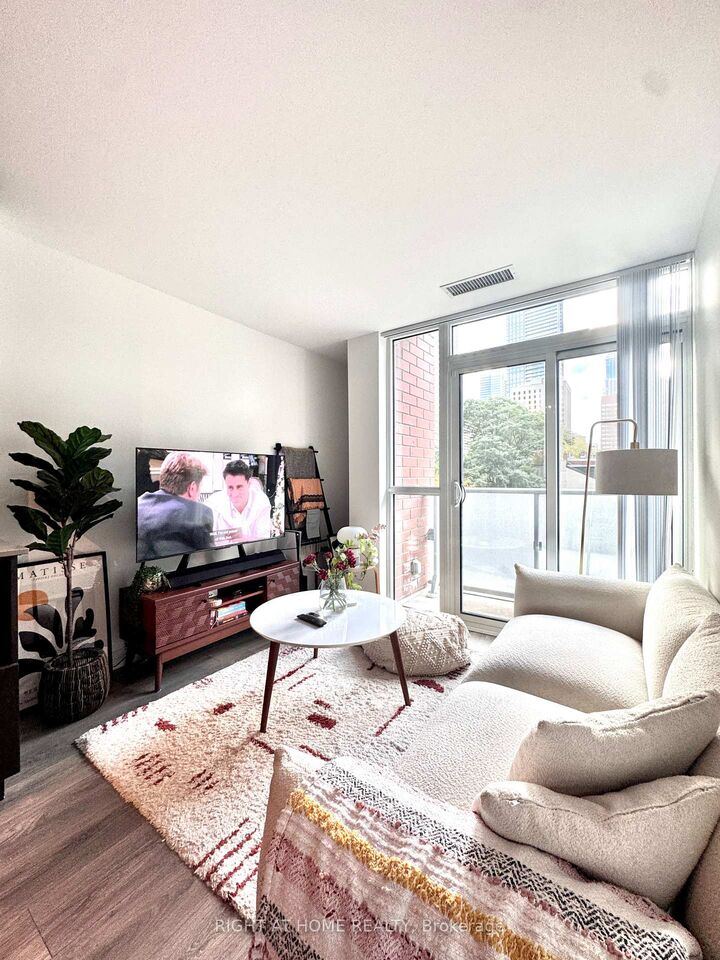 Property Photo: 365 Church Street 205 ON M5B 0B5