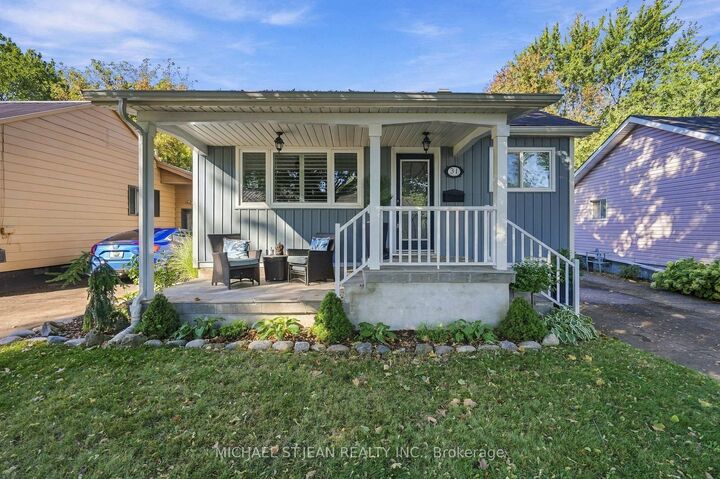 Property Photo:  31 Shakespeare Avenue  ON L2R 6M8 