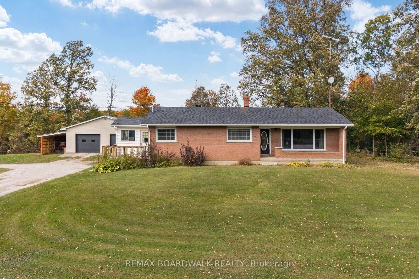Property Photo:  456 McVeigh Road  ON K7H 3C9 