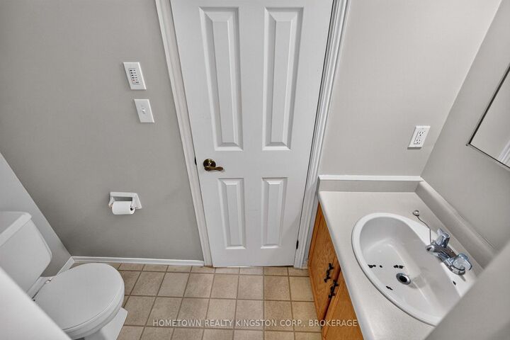Property Photo:  1096 Willowood Drive  ON K7P 1Z3 