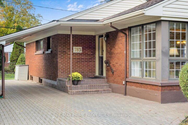 Property Photo:  783 Wingate Drive  ON K1G 1S2 